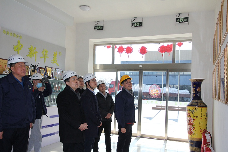 順威股份范總、謝總一行蒞臨青島中新華美交流洽談！